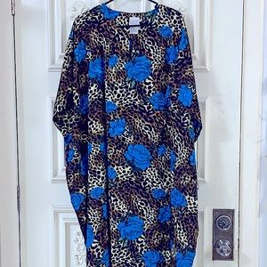 🆕🐆Gorgeous Ladies Long Kimono Kaftan All Over Leopard Print w/Blue Flowers